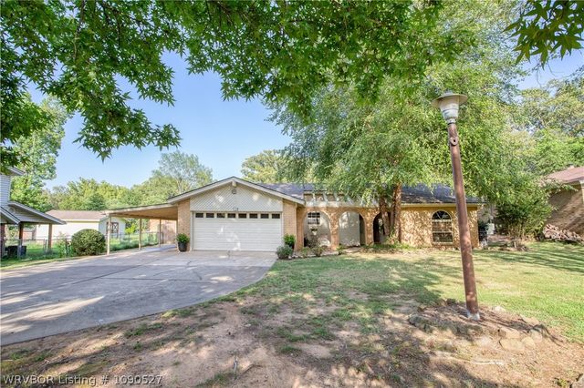 1308 6th Terrace, Barling, AR 72923