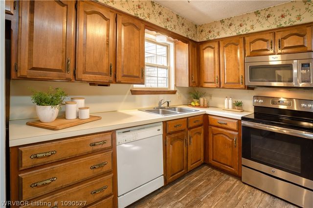 1308 6th Terrace, Barling, AR 72923