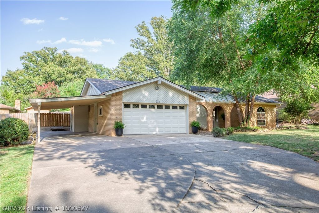 1308 6th Terrace, Barling, AR 72923