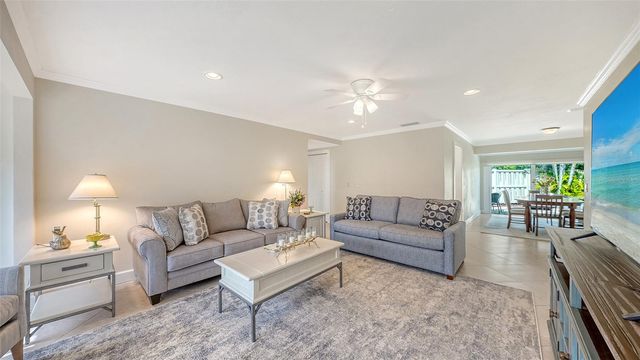 206 HOURGLASS WAY V10, Sarasota, FL 34242