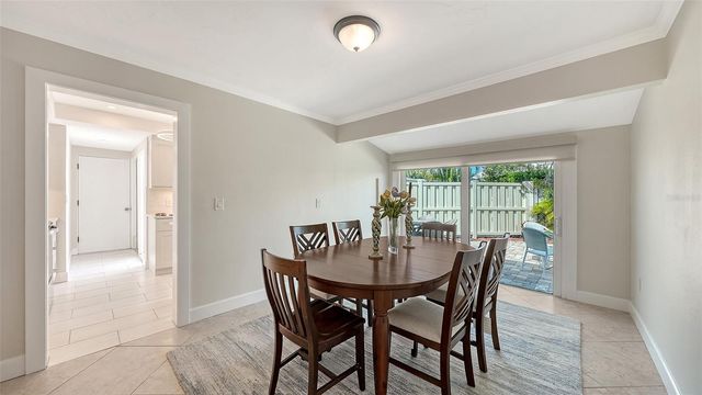 206 HOURGLASS WAY V10, Sarasota, FL 34242