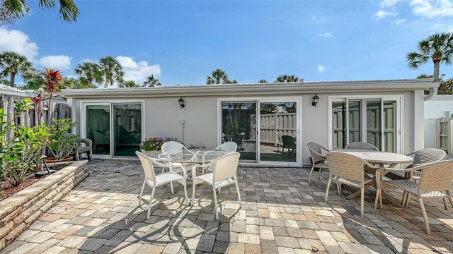 206 HOURGLASS WAY V10, Sarasota, FL 34242