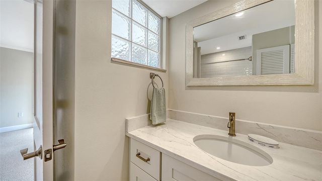 206 HOURGLASS WAY V10, Sarasota, FL 34242