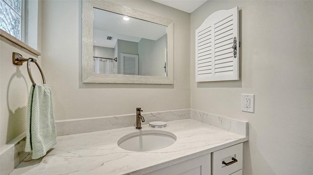 206 HOURGLASS WAY V10, Sarasota, FL 34242