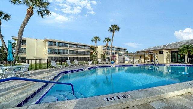 206 HOURGLASS WAY V10, Sarasota, FL 34242