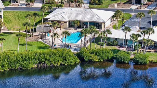 206 HOURGLASS WAY V10, Sarasota, FL 34242