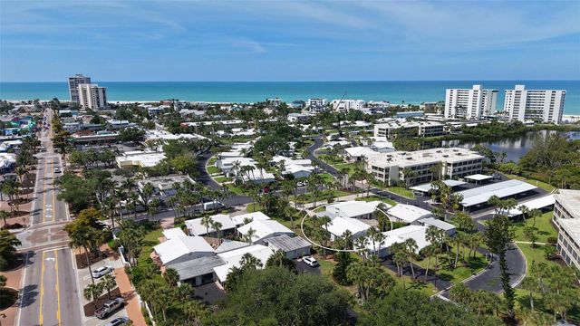 206 HOURGLASS WAY V10, Sarasota, FL 34242