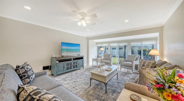 206 HOURGLASS WAY V10, Sarasota, FL 34242