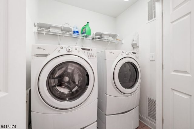 408 Donato Cir, Scotch Plains Twp., NJ 07076