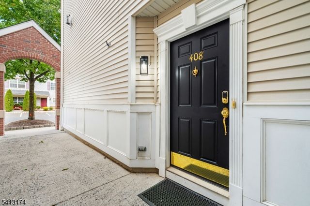408 Donato Cir, Scotch Plains Twp., NJ 07076