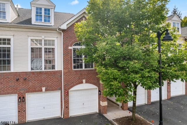 408 Donato Cir, Scotch Plains Twp., NJ 07076