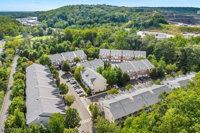 408 Donato Cir, Scotch Plains Twp., NJ 07076