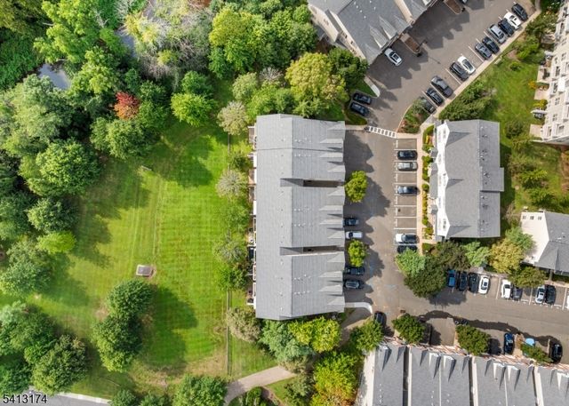 408 Donato Cir, Scotch Plains Twp., NJ 07076