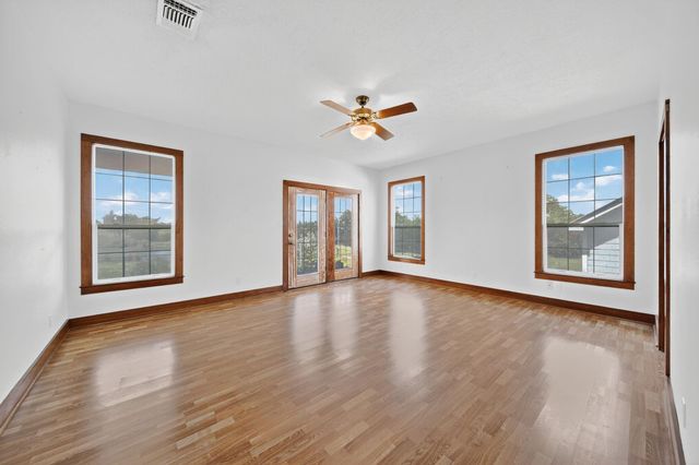 290 Phillipsburg Church Road, Chappell Hill, TX 77426