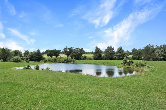 290 Phillipsburg Church Road, Chappell Hill, TX 77426