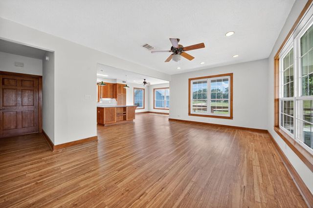 290 Phillipsburg Church Road, Chappell Hill, TX 77426