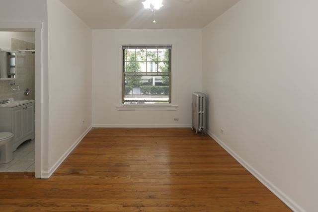 3259 W Wrightwood Avenue 1F, Chicago, IL 60647