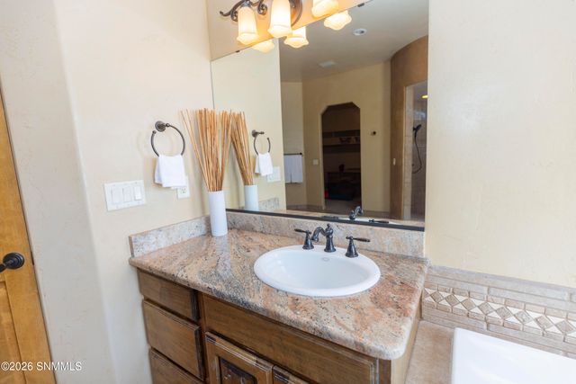 4231 Venetian Loop, Las Cruces, NM 88011