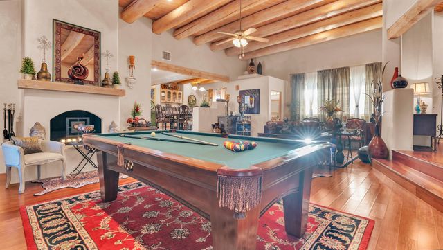 16 Via De Estrellas A, Santa Fe, NM 87506