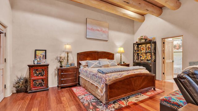 16 Via De Estrellas A, Santa Fe, NM 87506