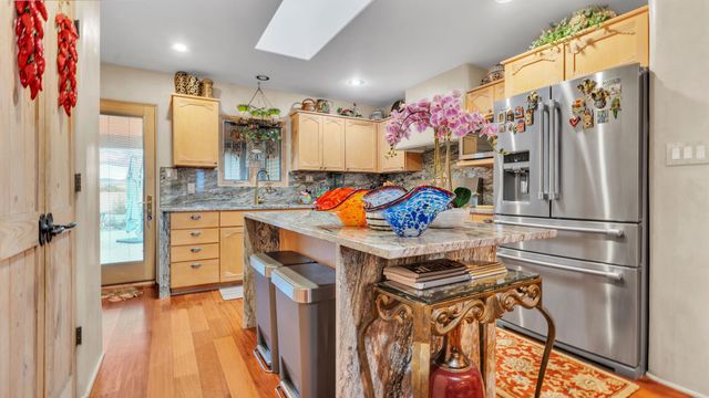 16 Via De Estrellas A, Santa Fe, NM 87506