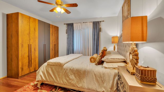 16 Via De Estrellas A, Santa Fe, NM 87506