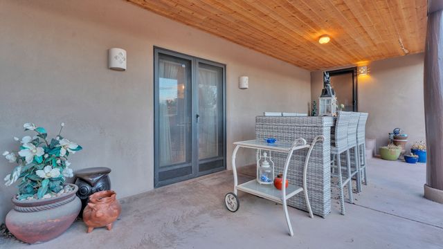 16 Via De Estrellas A, Santa Fe, NM 87506