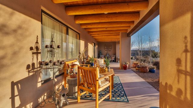 16 Via De Estrellas A, Santa Fe, NM 87506