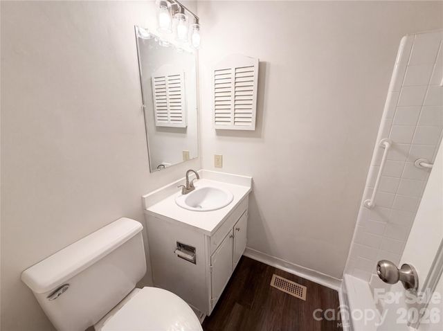 1034 Buckingham Avenue, Gastonia, NC 28054