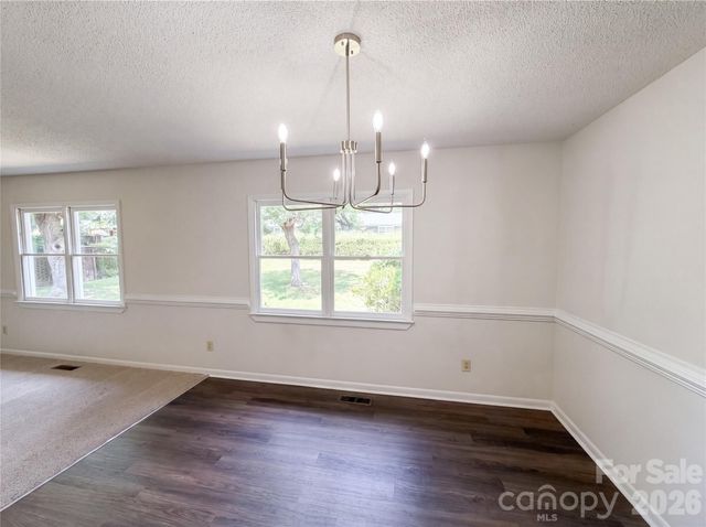 1034 Buckingham Avenue, Gastonia, NC 28054