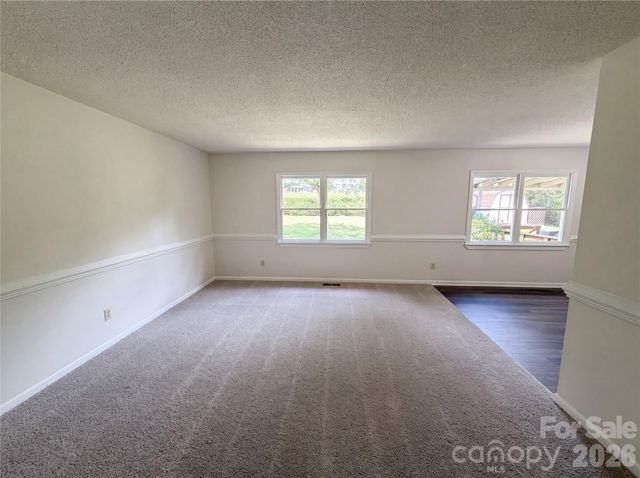 1034 Buckingham Avenue, Gastonia, NC 28054