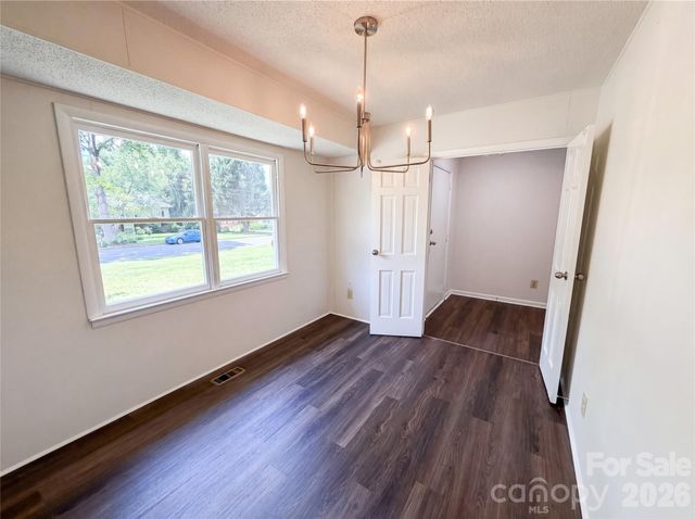 1034 Buckingham Avenue, Gastonia, NC 28054