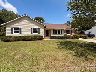 1034 Buckingham Avenue, Gastonia, NC 28054
