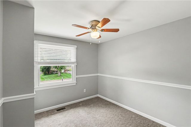 1914 Strawbridge Dr, South Park, PA 15129