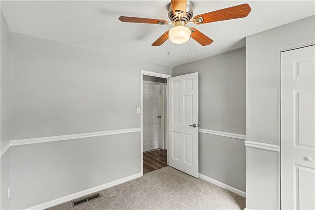 1914 Strawbridge Dr, South Park, PA 15129