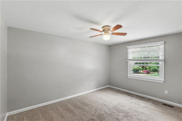 1914 Strawbridge Dr, South Park, PA 15129