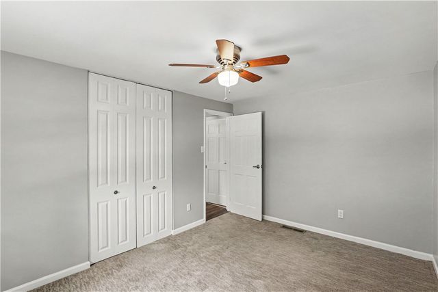 1914 Strawbridge Dr, South Park, PA 15129
