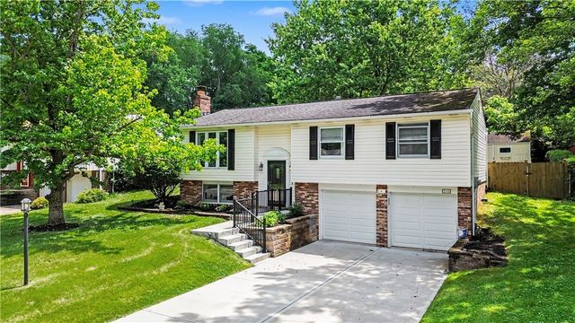 1914 Strawbridge Dr, South Park, PA 15129