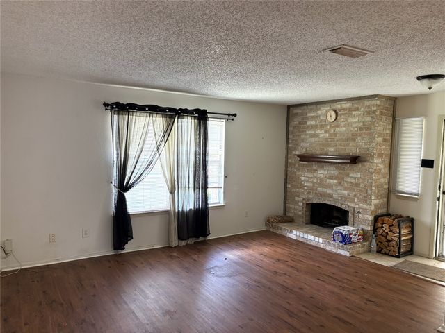 4426 Wind River Lane, Garland, TX 75042