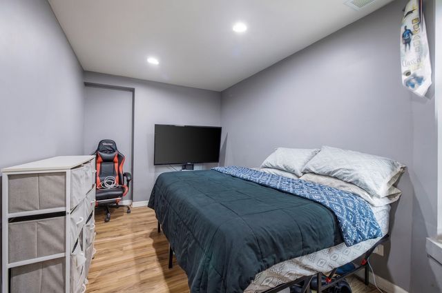 3823 W Lexington Street, Chicago, IL 60624