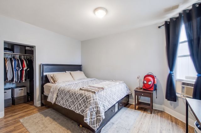3823 W Lexington Street, Chicago, IL 60624
