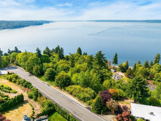 274 XX Marine View Drive S, Des Moines, WA 98198