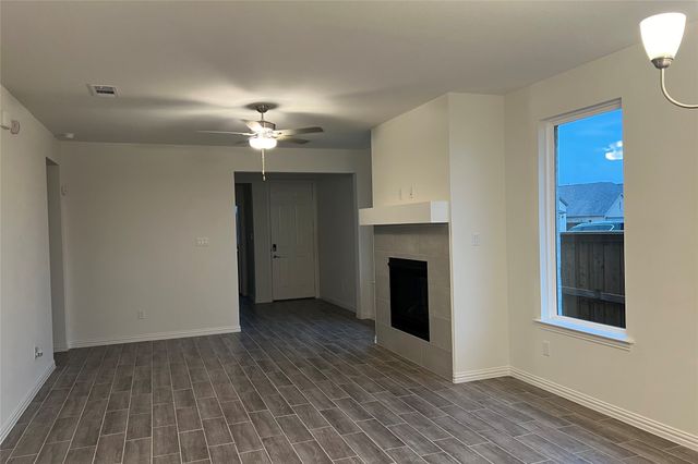 185 Palo Duro Bend, Rhome, TX 76078