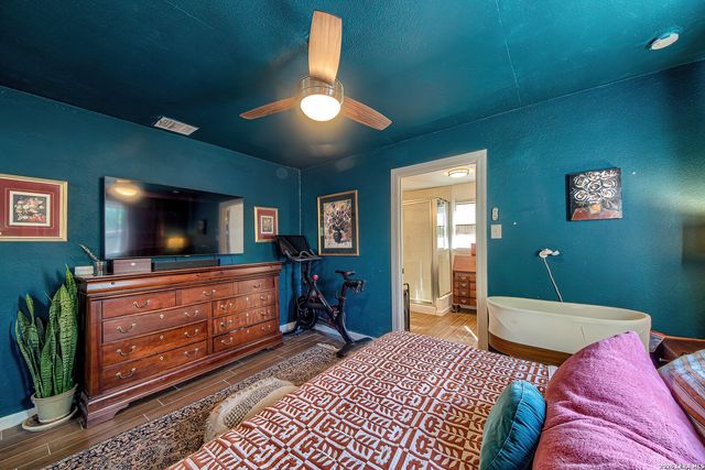 1422 Santa Monica, San Antonio, TX 78201