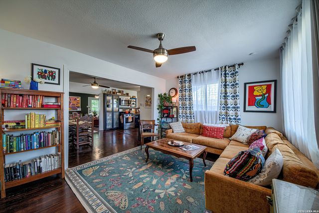 1422 Santa Monica, San Antonio, TX 78201