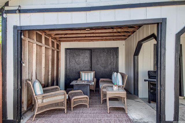 1422 Santa Monica, San Antonio, TX 78201