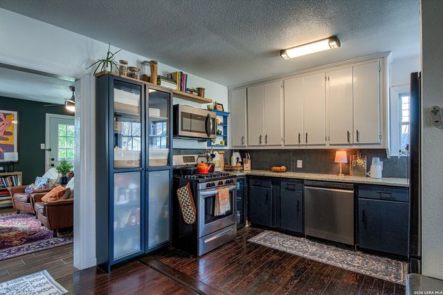 1422 Santa Monica, San Antonio, TX 78201