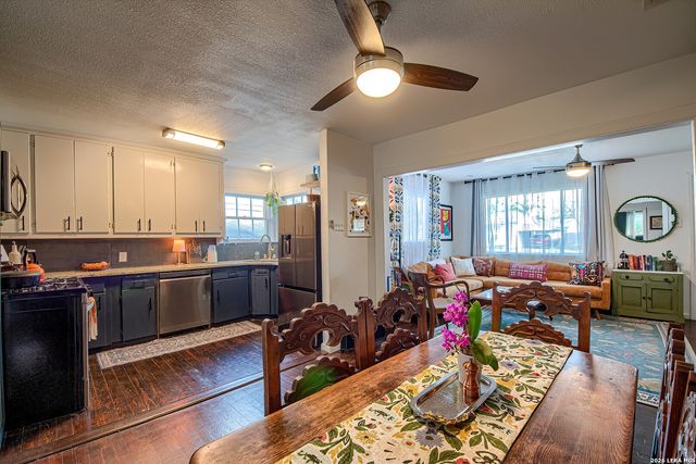 1422 Santa Monica, San Antonio, TX 78201