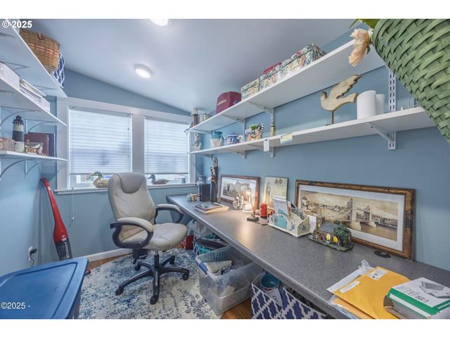 4800 Se INLET Ave 37, Lincoln City, OR 97367