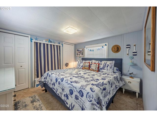 4800 Se INLET Ave 37, Lincoln City, OR 97367